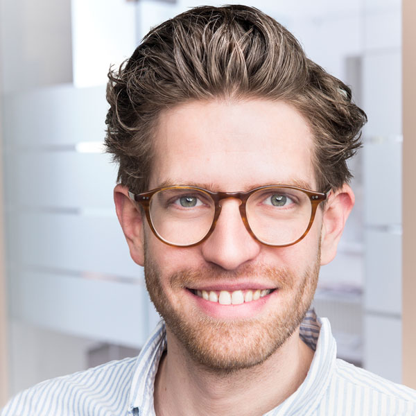Das Team Zahnarzt Dr Med Dent Marcell Tethi Bargteheide 